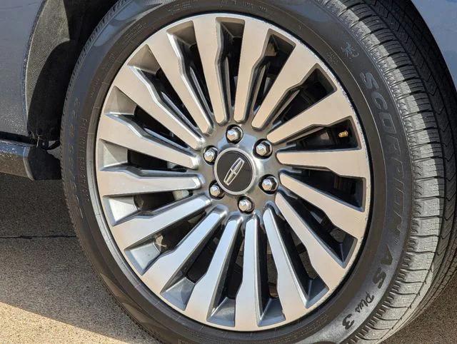 used 2018 Lincoln Navigator car, priced at $32,260