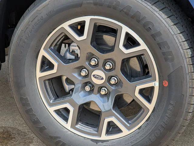 new 2025 Ford F-150 car, priced at $40,654