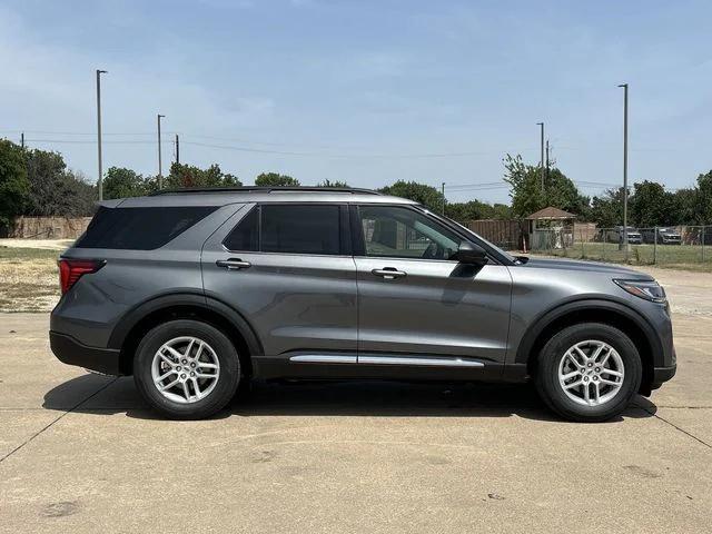 new 2025 Ford Explorer car, priced at $40,975