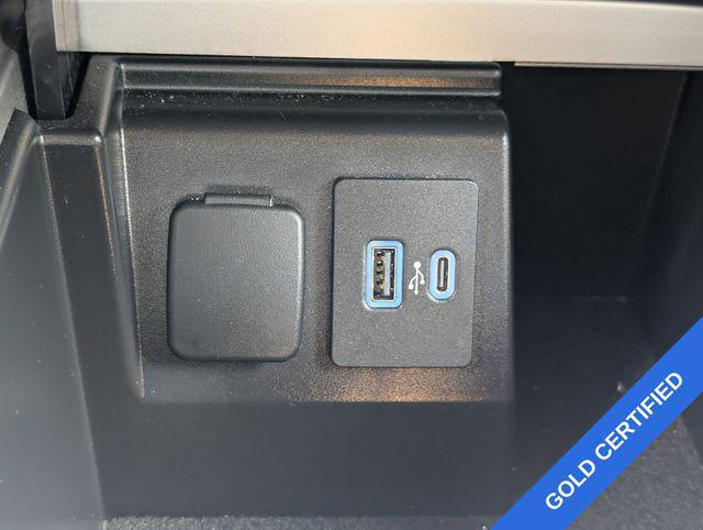 used 2024 Ford Explorer car, priced at $37,994