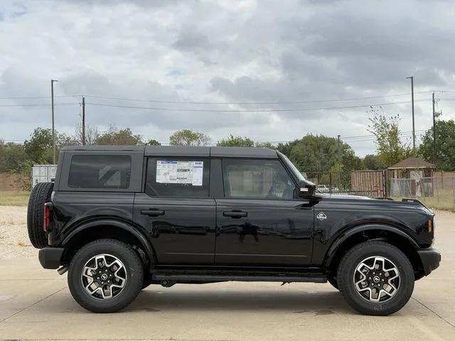 new 2024 Ford Bronco car, priced at $49,225