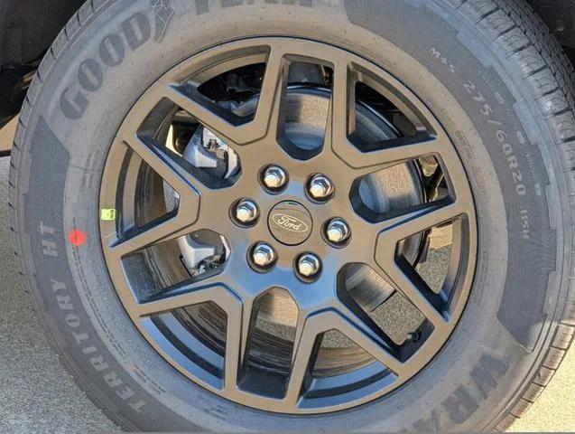 new 2025 Ford F-150 car, priced at $39,097