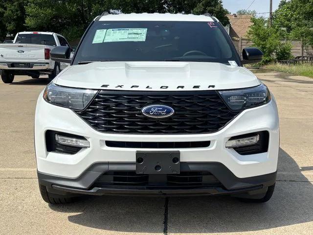 new 2024 Ford Explorer car, priced at $45,600