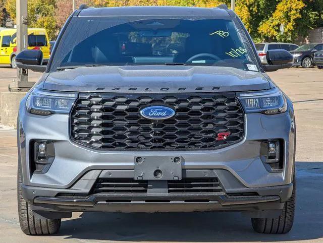 new 2025 Ford Explorer car, priced at $57,568