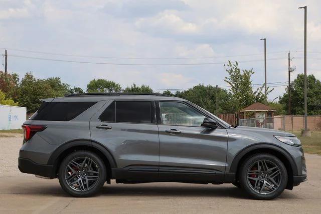 new 2025 Ford Explorer car, priced at $46,353