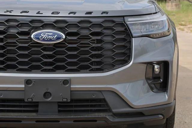 new 2025 Ford Explorer car, priced at $43,489