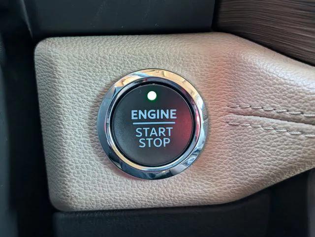 used 2024 Ford Expedition car, priced at $38,987