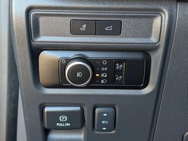 used 2024 Ford Expedition car, priced at $38,987