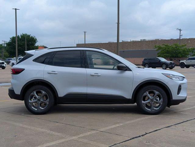 new 2025 Ford Escape car, priced at $29,672