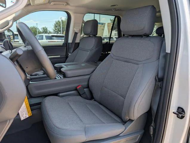 new 2025 Ford Expedition car, priced at $59,596