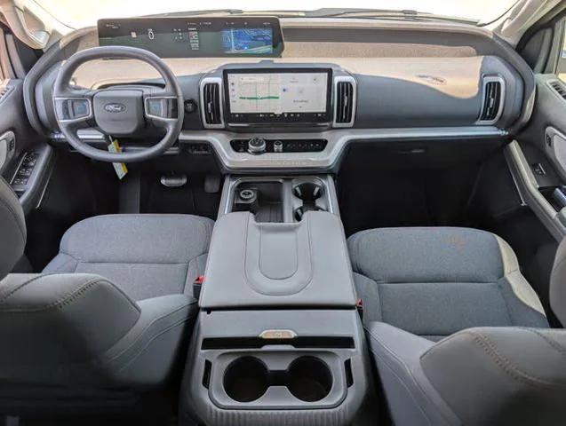 new 2025 Ford Expedition car, priced at $59,596