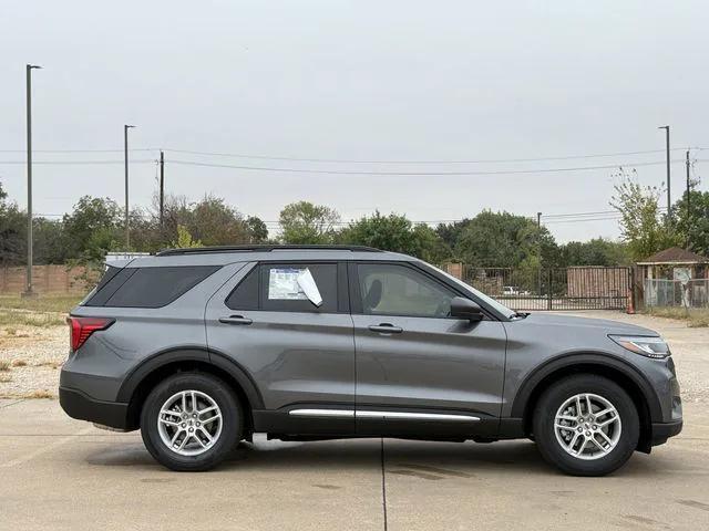 new 2025 Ford Explorer car, priced at $41,665