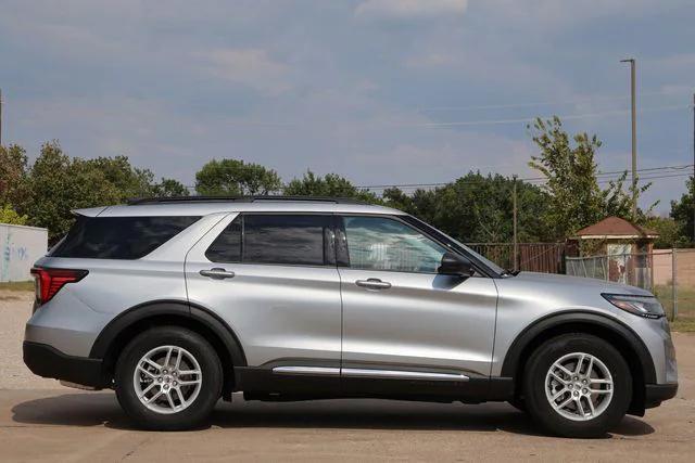 new 2025 Ford Explorer car, priced at $37,783