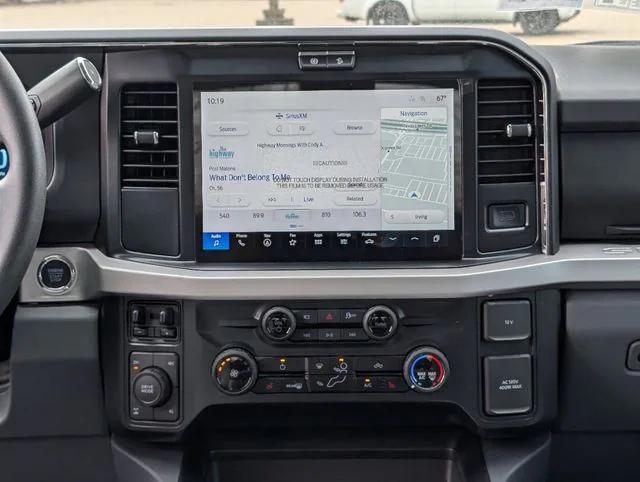 new 2025 Ford F-250 car, priced at $71,728