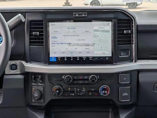 new 2025 Ford F-250 car, priced at $67,728