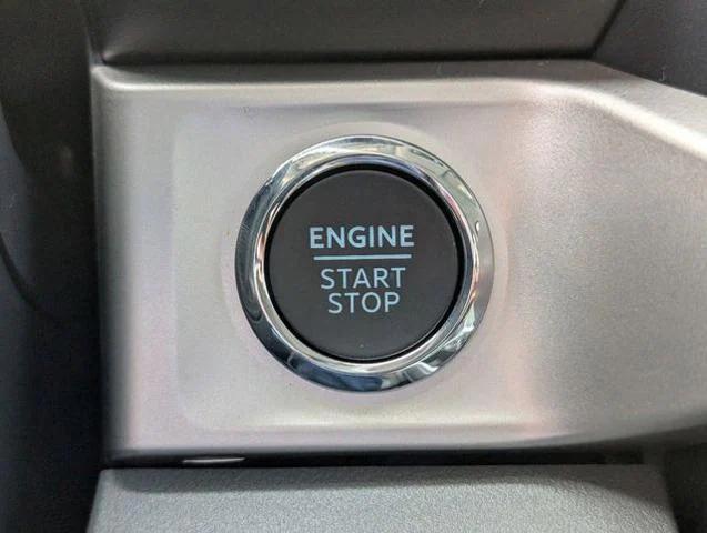 new 2025 Ford F-250 car, priced at $67,728