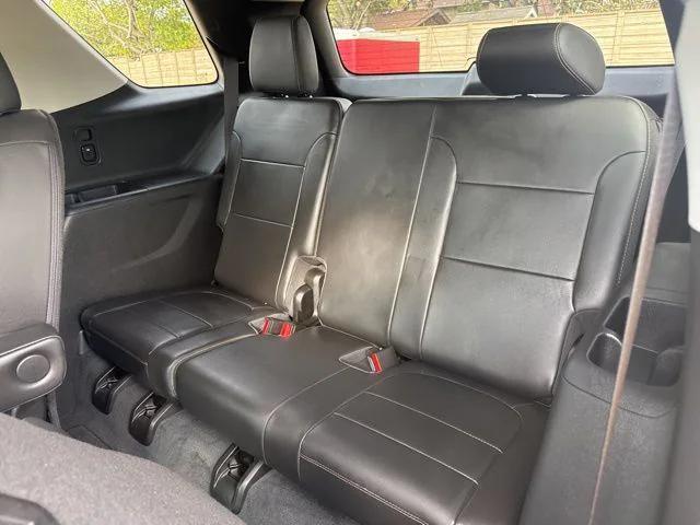 used 2021 Chevrolet Traverse car, priced at $26,703