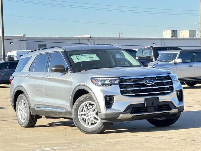 new 2025 Ford Explorer car, priced at $40,975