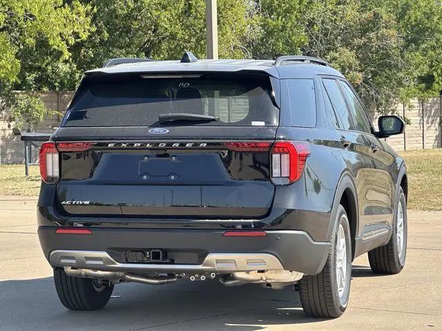 new 2025 Ford Explorer car, priced at $40,975