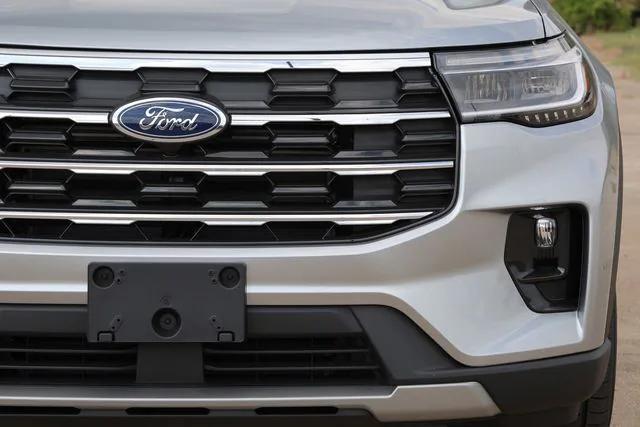 new 2025 Ford Explorer car, priced at $41,475