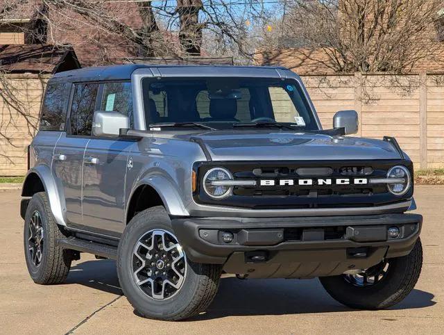 new 2024 Ford Bronco car, priced at $53,388