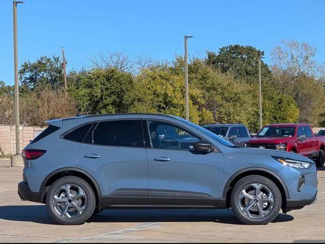 new 2025 Ford Escape car, priced at $29,536