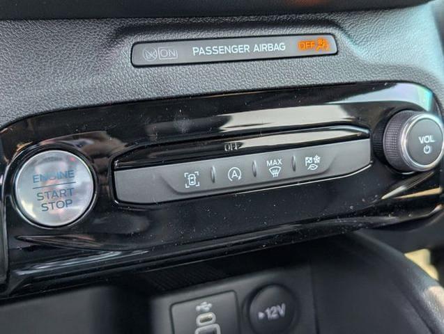new 2025 Ford Escape car, priced at $28,076