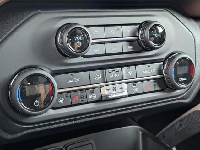 new 2024 Ford Bronco car, priced at $46,601
