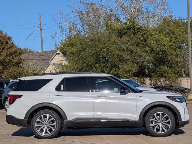 new 2025 Ford Explorer car, priced at $45,758