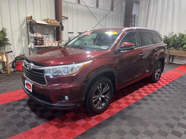 used 2016 Toyota Highlander car, priced at $20,327