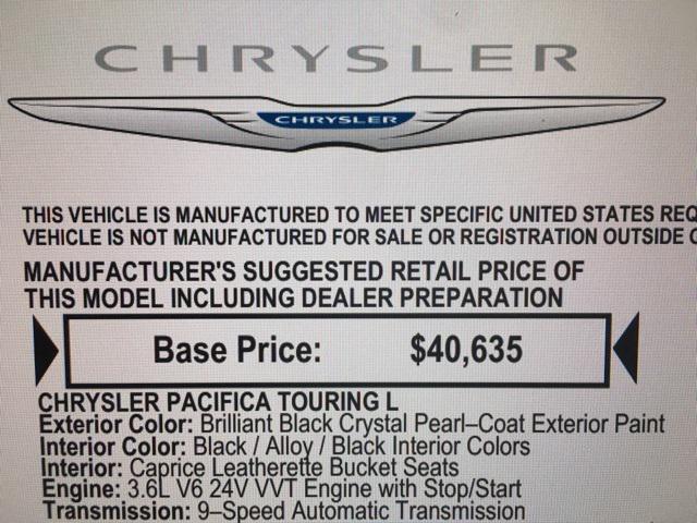 used 2023 Chrysler Pacifica car, priced at $25,598