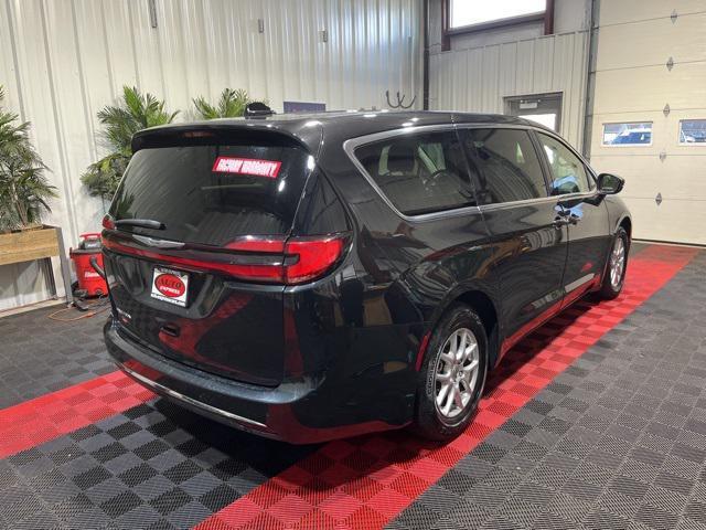 used 2023 Chrysler Pacifica car, priced at $25,598