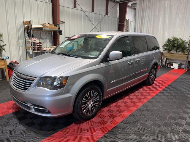 used 2014 Chrysler Town & Country car, priced at $10,000