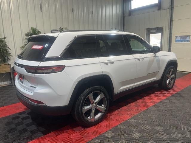 used 2022 Jeep Grand Cherokee car, priced at $34,086