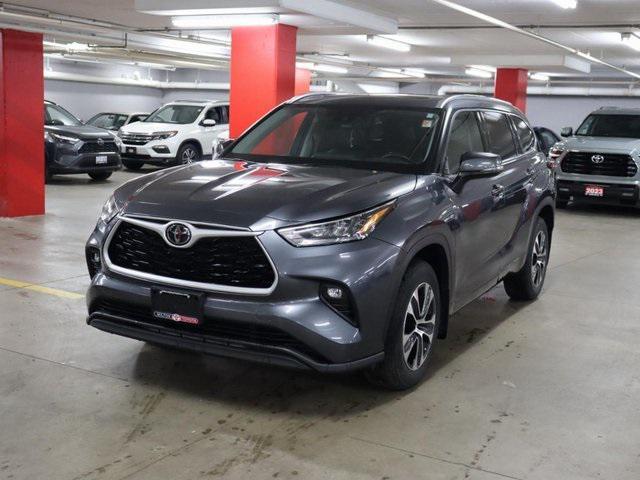 used 2020 Toyota Highlander car, priced at $30,182