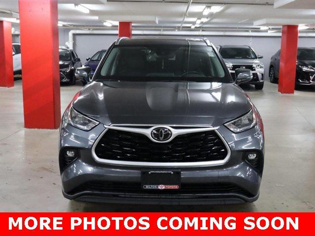 used 2020 Toyota Highlander car, priced at $30,182