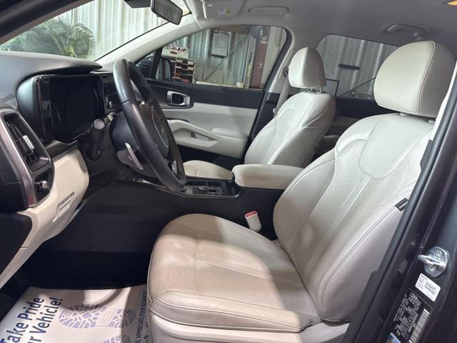 used 2022 Kia Sorento Hybrid car, priced at $26,797
