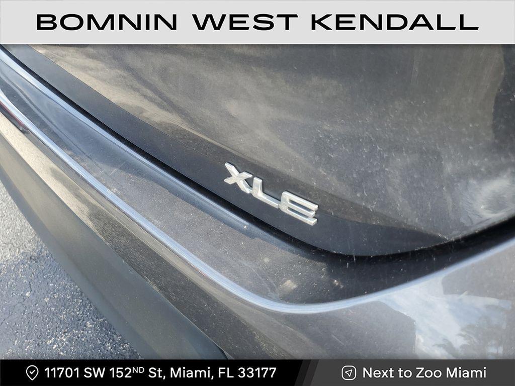 used 2022 Toyota Highlander car, priced at $28,490