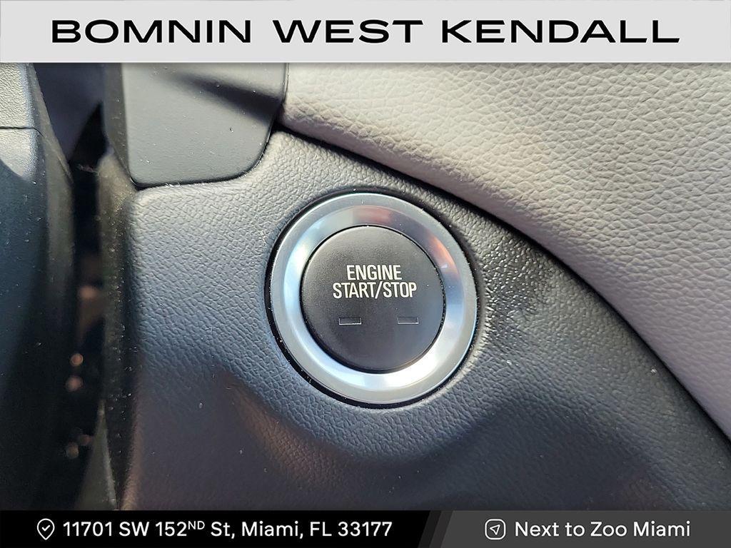 used 2023 Chevrolet Equinox car, priced at $15,990