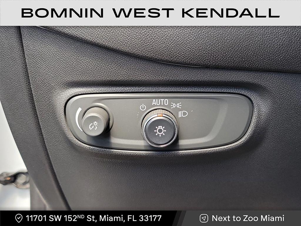 used 2023 Chevrolet Equinox car, priced at $15,990