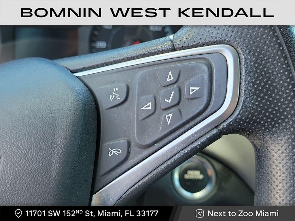 used 2023 Chevrolet Equinox car, priced at $15,990