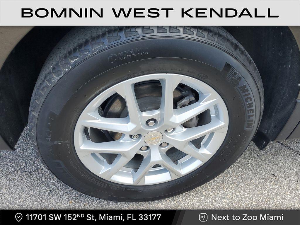used 2023 Chevrolet Equinox car, priced at $13,490