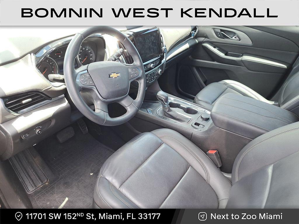 used 2023 Chevrolet Traverse car, priced at $27,490
