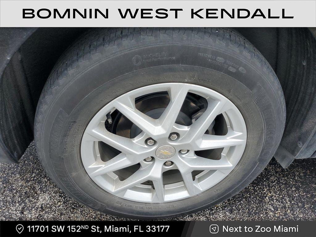 used 2023 Chevrolet Equinox car, priced at $13,990