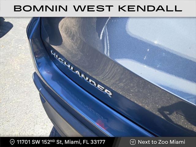 used 2018 Toyota Highlander car, priced at $19,990