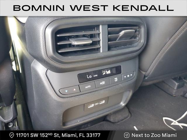 used 2023 Honda Pilot car, priced at $33,990
