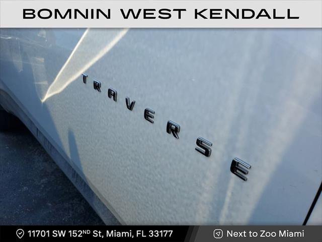 used 2022 Chevrolet Traverse car, priced at $28,990