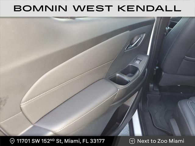 used 2022 Chevrolet Traverse car, priced at $28,990