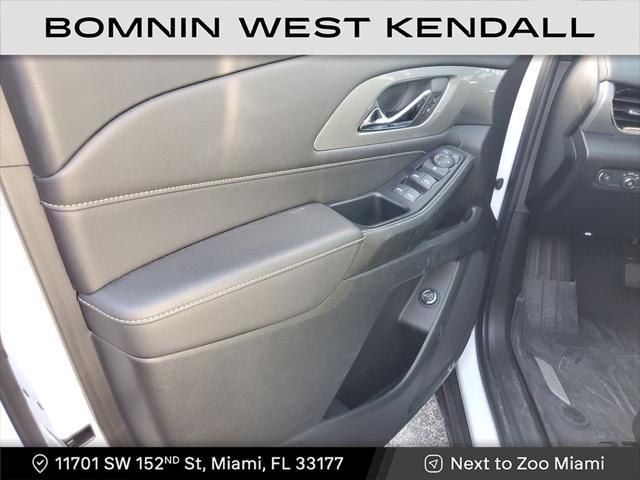 used 2022 Chevrolet Traverse car, priced at $28,990
