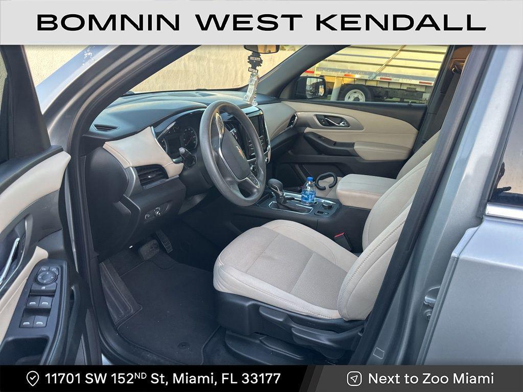 used 2023 Chevrolet Traverse car, priced at $22,490